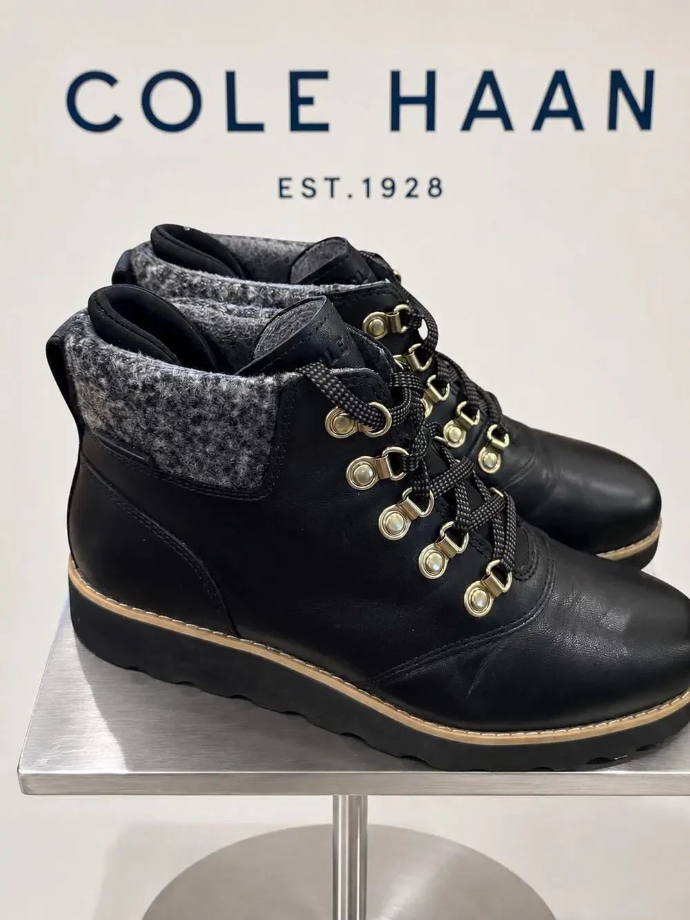Cole Haan Grand.OS Leather Hiker Boots Gray Wool Collar Black Women’s 6